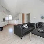 Apartment 3 Bedroom Gorgeous In
