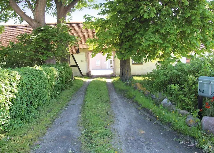 3 Bedroom Gorgeous In Appartement Samsø